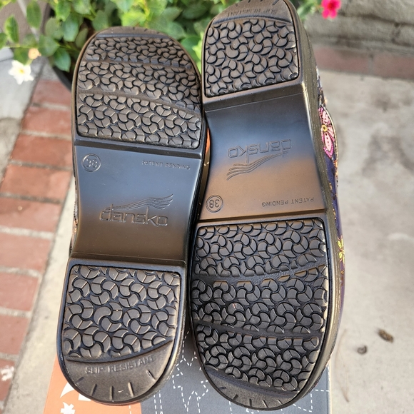 Dansko Clogs - Picture 5 of 7